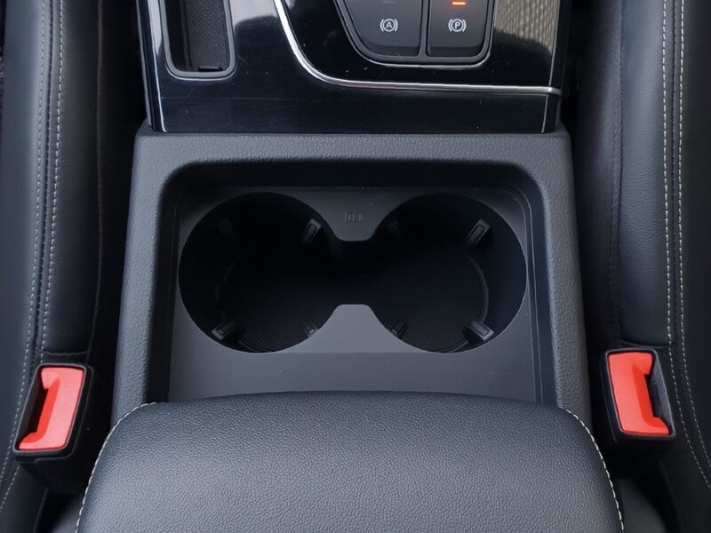 More views of Audi Q5