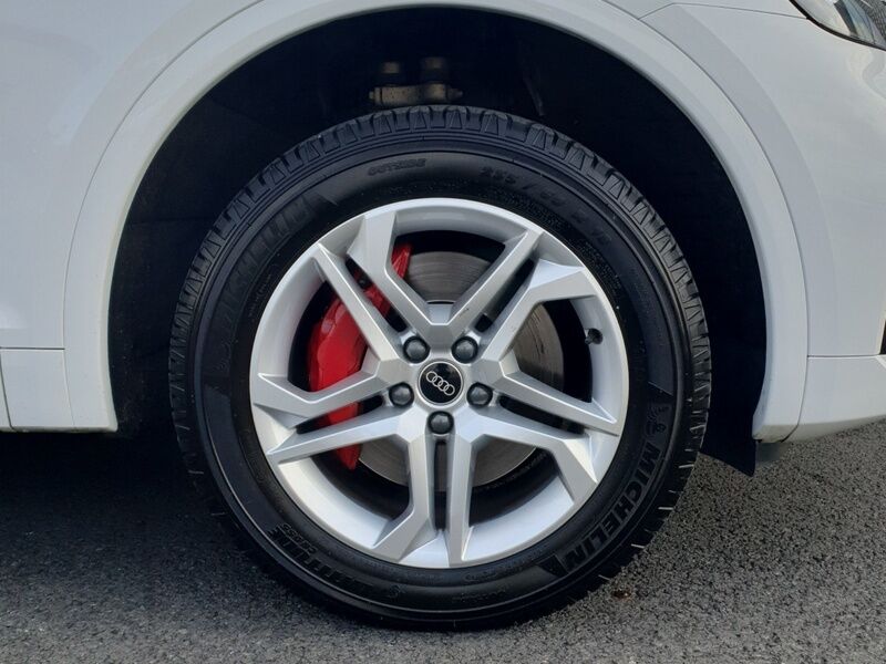 More views of Audi Q5