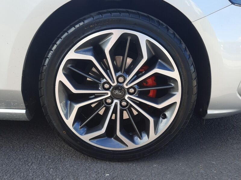 More views of Ford Focus
