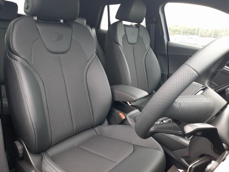 More views of Audi Q2