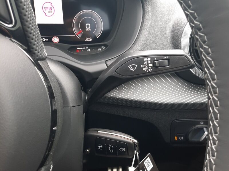 More views of Audi Q2