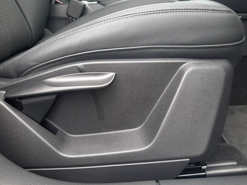 More views of Audi Q2