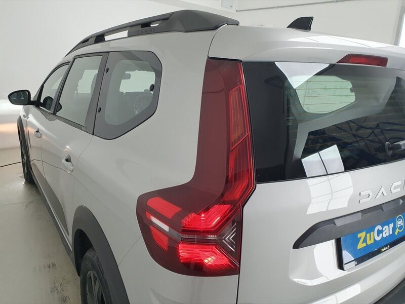 More views of Dacia Jogger