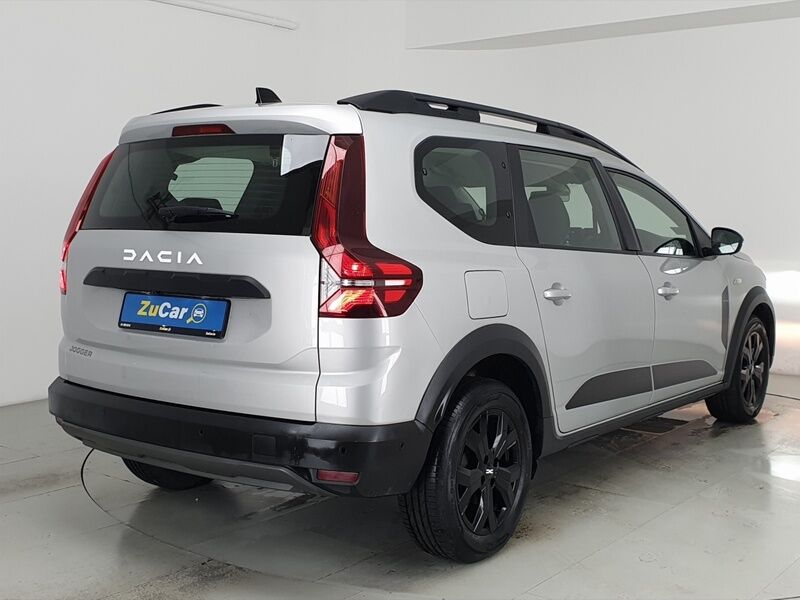 More views of Dacia Jogger
