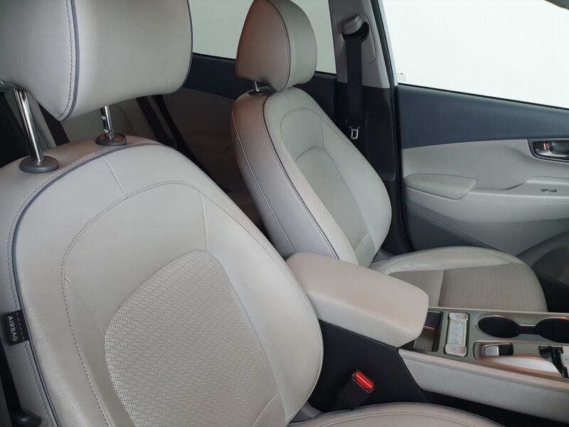 More views of Hyundai Kona