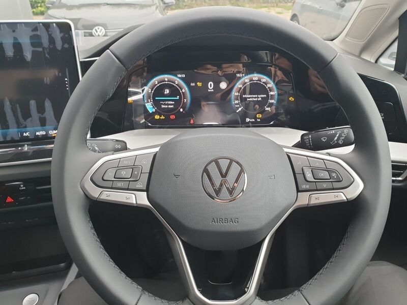 More views of Volkswagen Golf