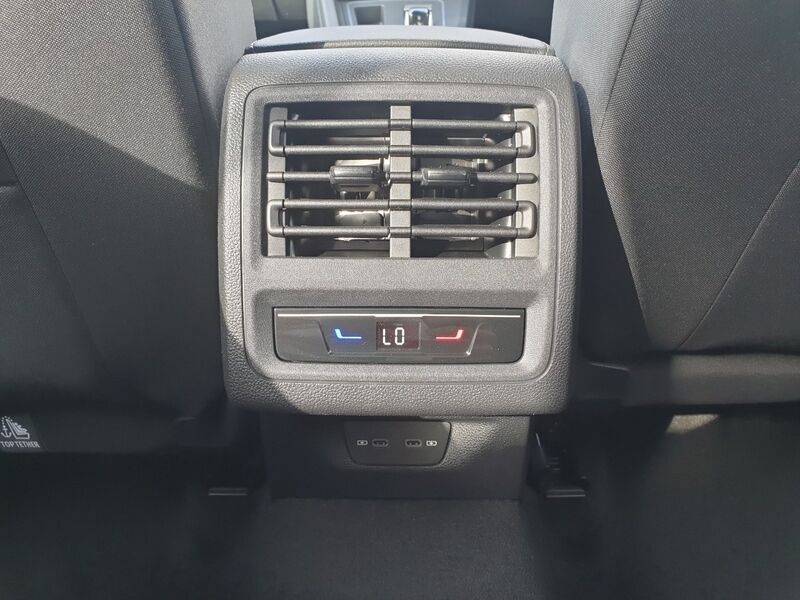 More views of Volkswagen Golf