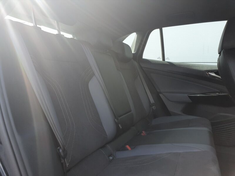 More views of Volkswagen ID.4