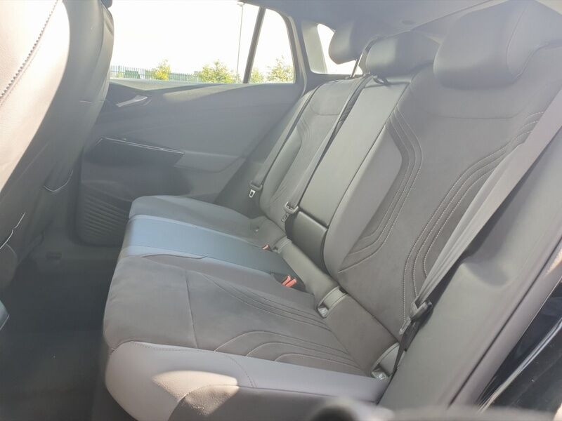 More views of Volkswagen ID.4