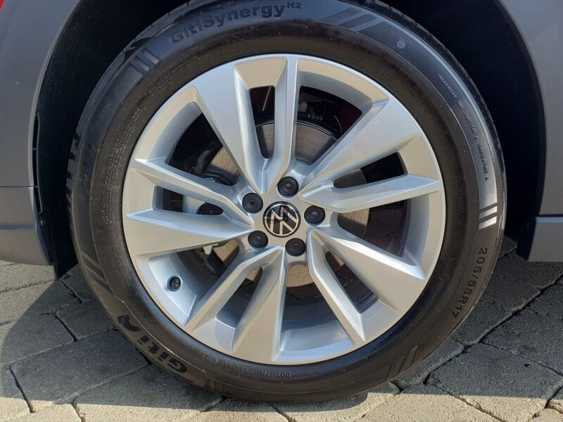 More views of Volkswagen Taigo