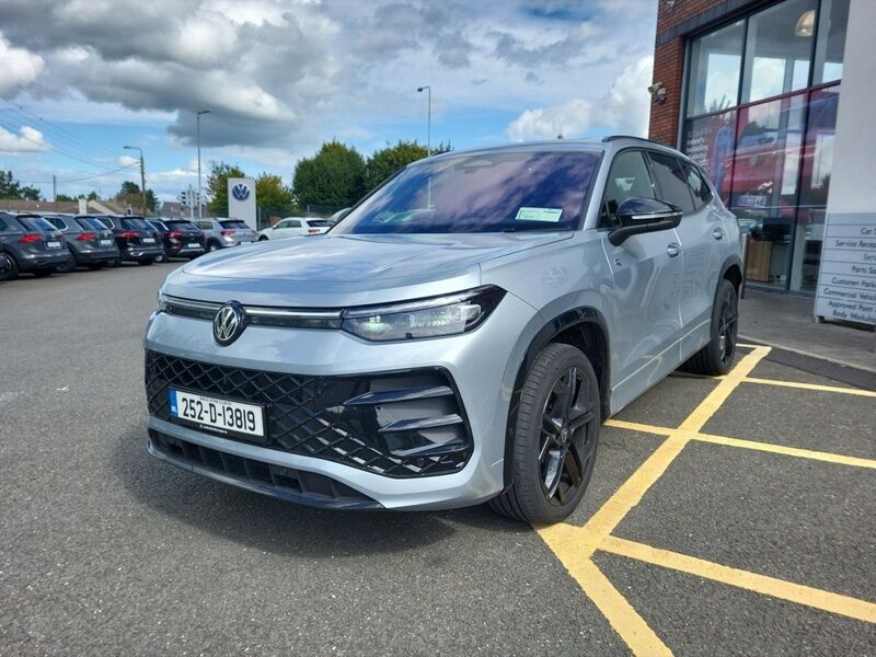 More views of Volkswagen Tayron