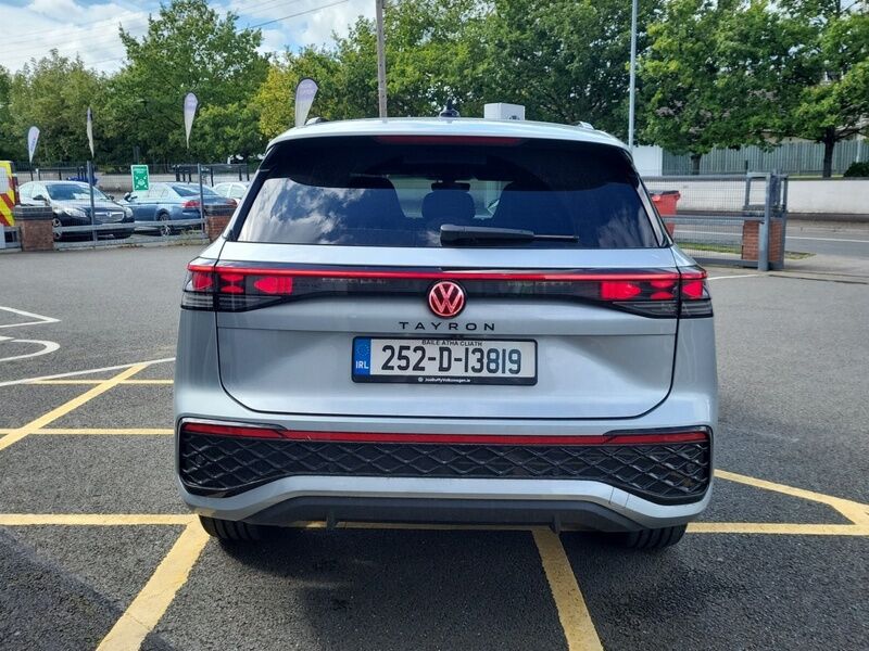 More views of Volkswagen Tayron