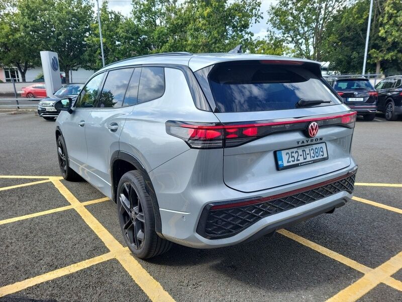 More views of Volkswagen Tayron