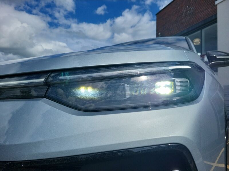 More views of Volkswagen Tayron