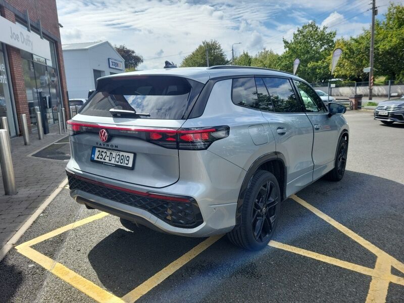 More views of Volkswagen Tayron