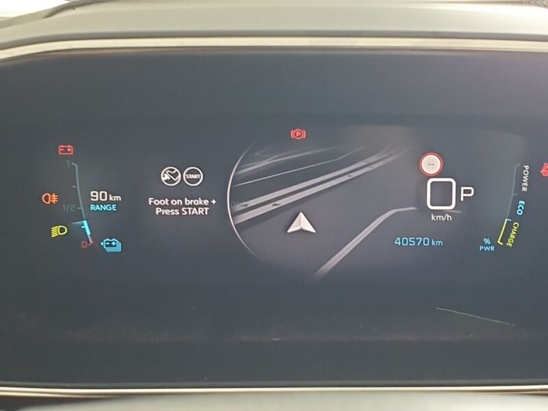 More views of Peugeot 2008