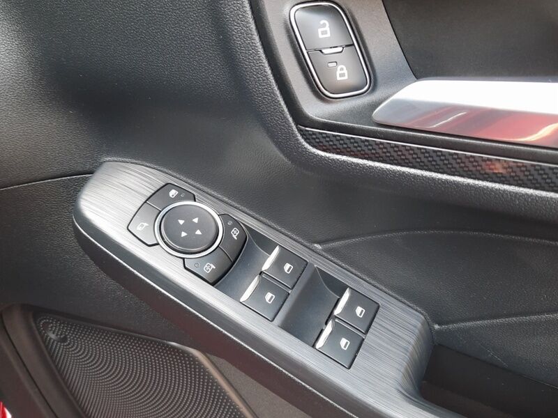 More views of Ford Kuga