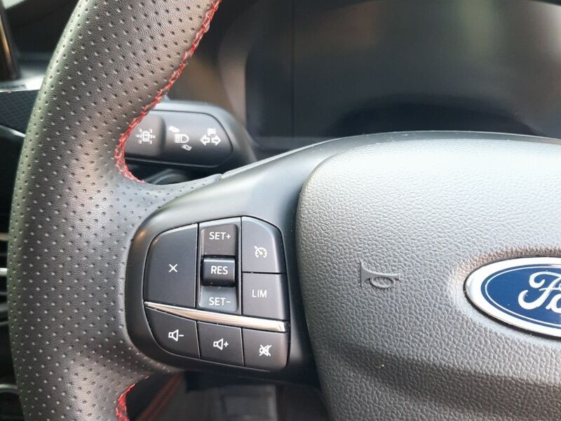 More views of Ford Kuga