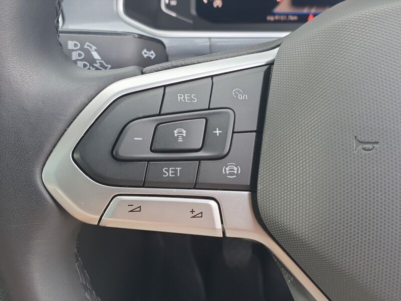 More views of Volkswagen T-Roc