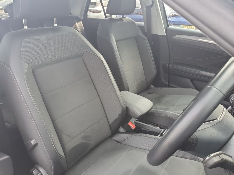 More views of Volkswagen T-Roc