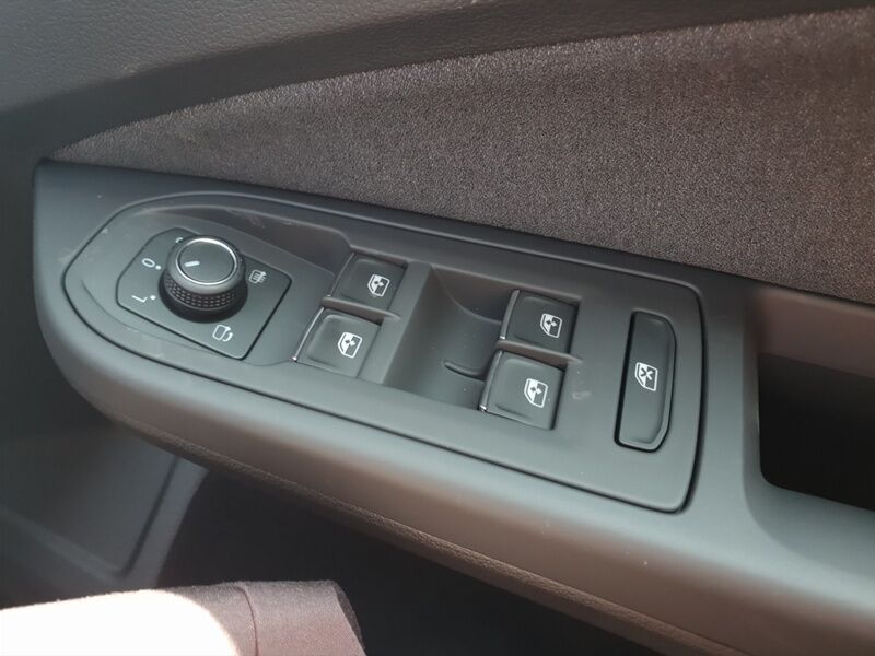 More views of Volkswagen Golf