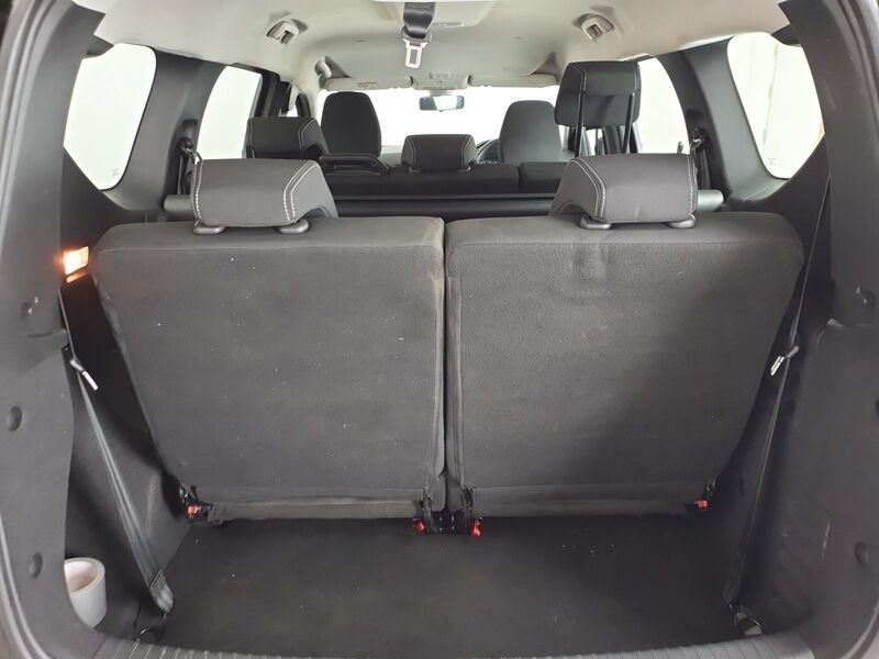 More views of Dacia Jogger
