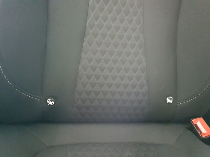 More views of MG MG5
