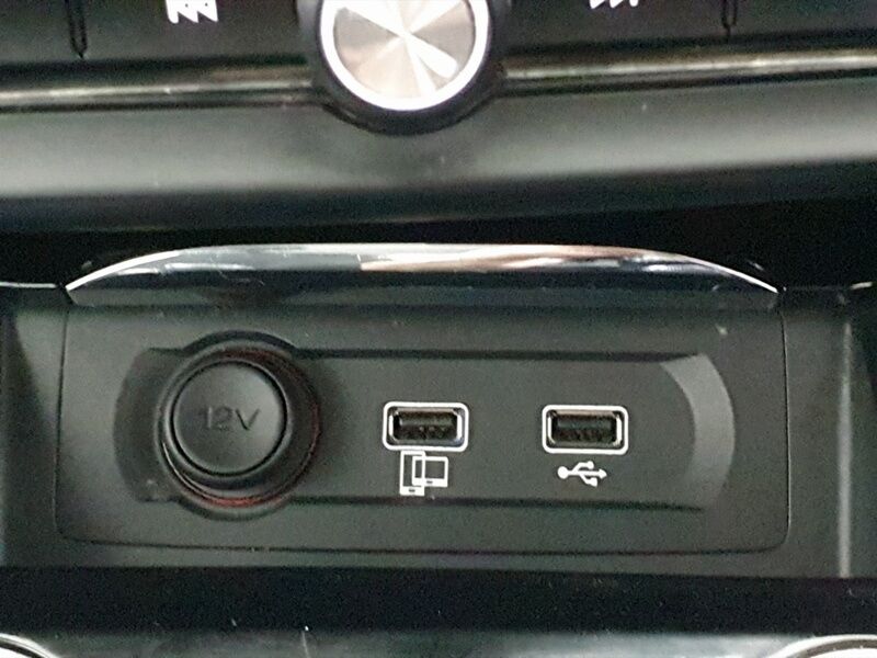 More views of MG MG5