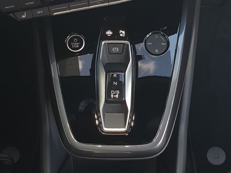 More views of Audi Q4 E-tron