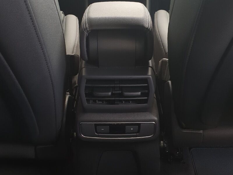 More views of Audi Q4 E-tron