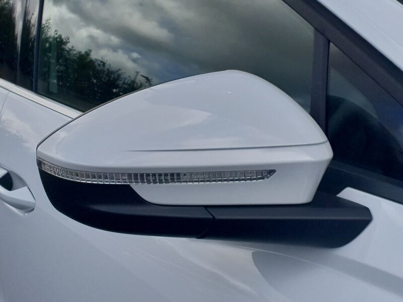 More views of Audi Q4 E-tron