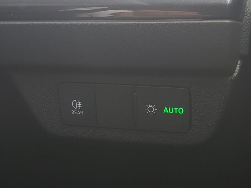 More views of Audi Q4 E-tron