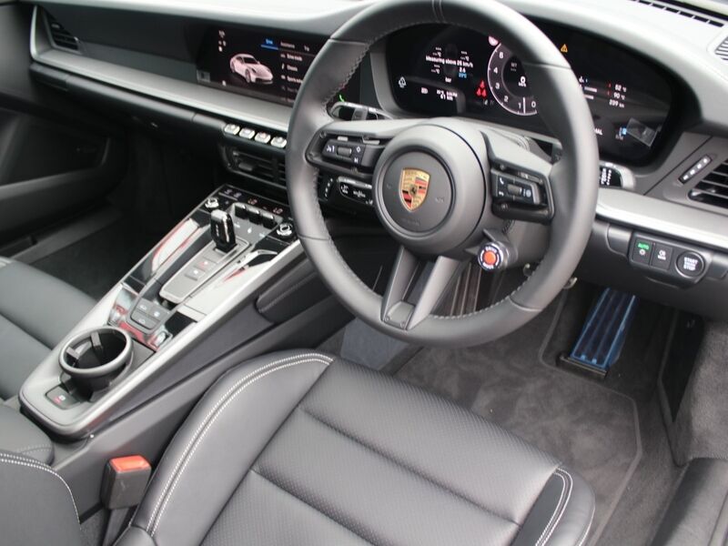 More views of Porsche 911