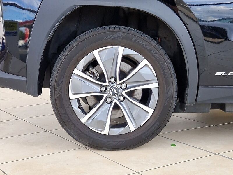 More views of Lexus UX