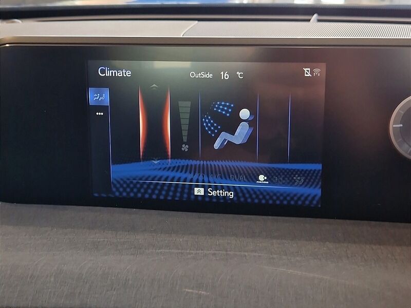 More views of Lexus UX