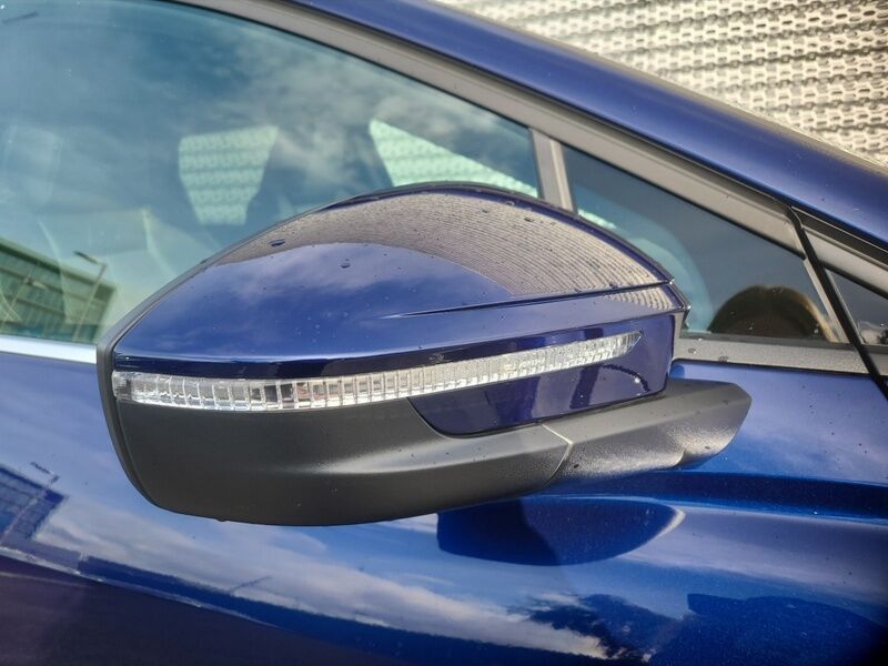 More views of Audi Q4 E-tron