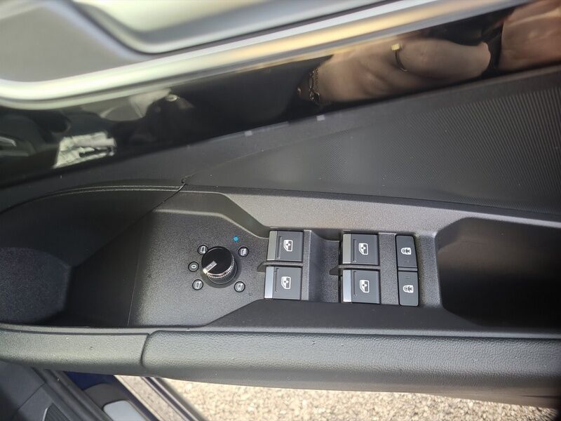 More views of Audi Q4 E-tron