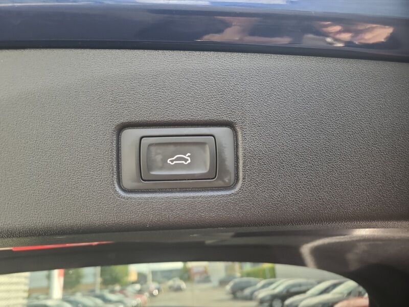 More views of Audi Q4 E-tron