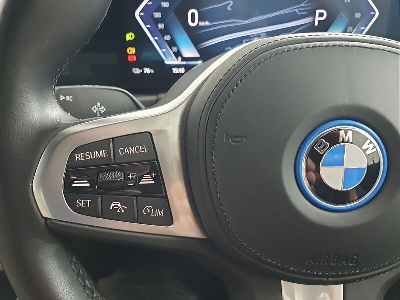 More views of BMW i4
