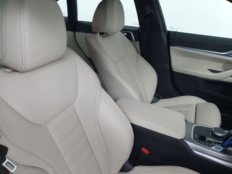 More views of BMW i4