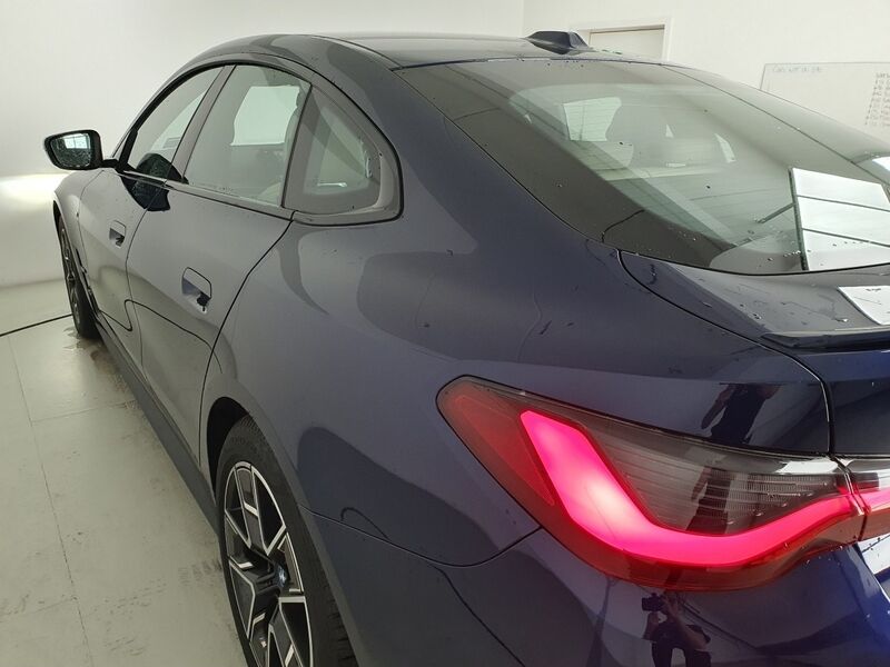 More views of BMW i4