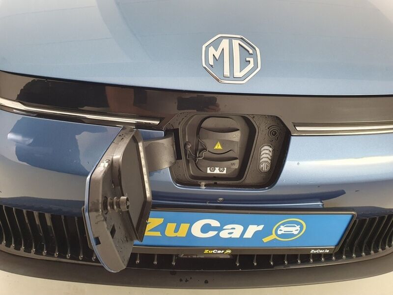 More views of MG MG5