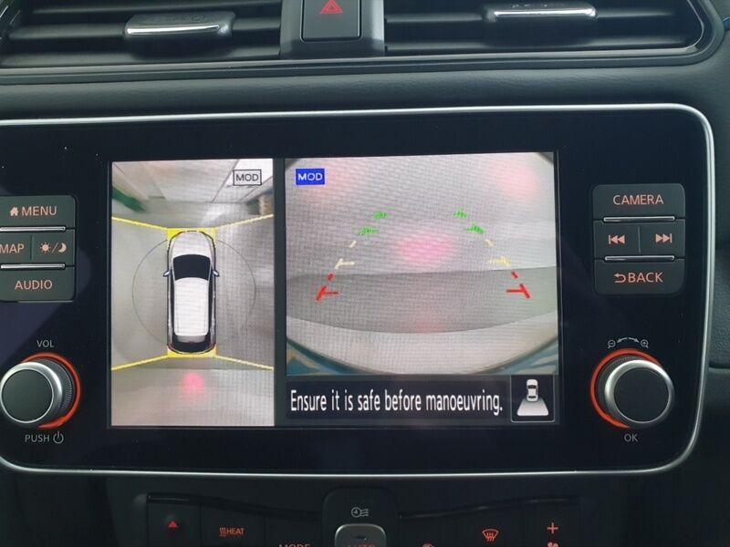More views of Nissan Leaf