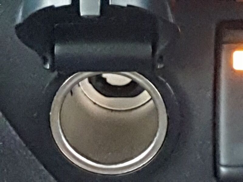 More views of Nissan Leaf
