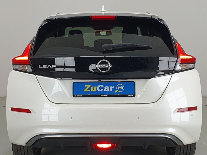 More views of Nissan Leaf