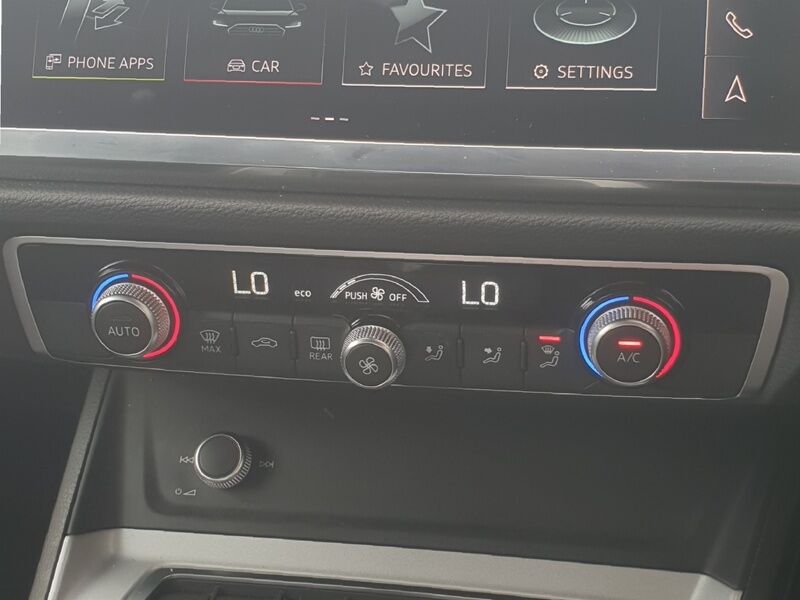 More views of Audi Q3