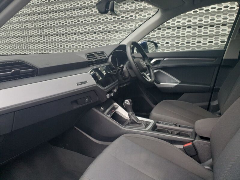 More views of Audi Q3
