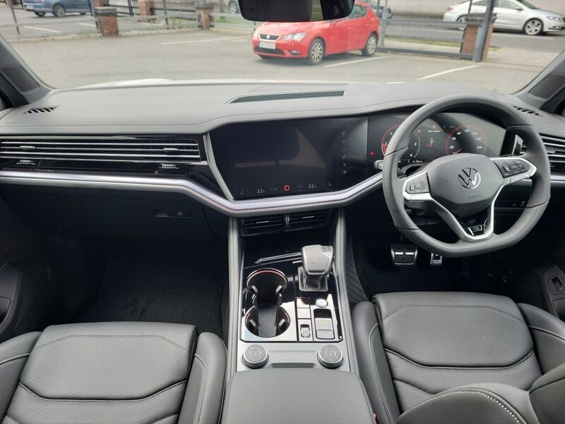 More views of Volkswagen Touareg