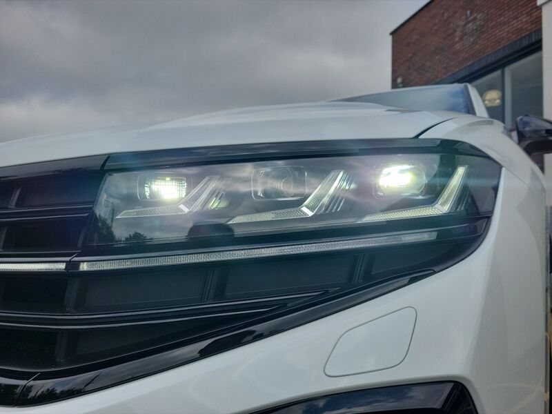 More views of Volkswagen Touareg