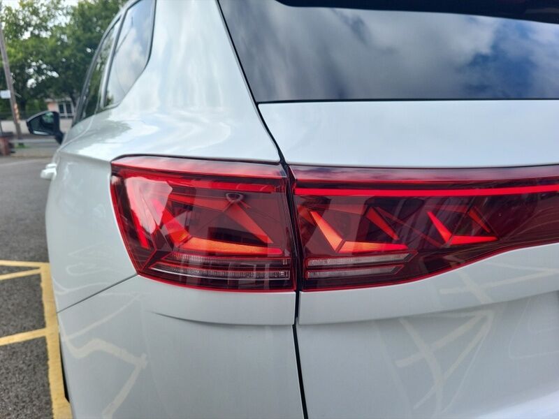 More views of Volkswagen Touareg